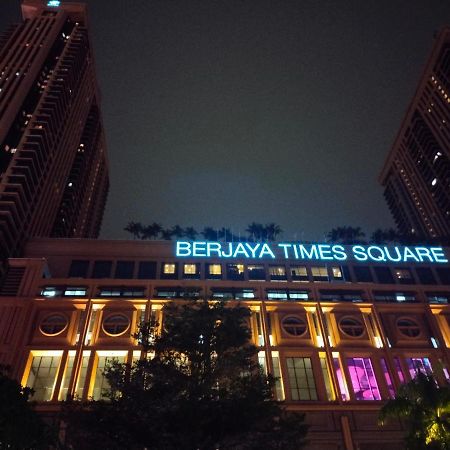 Berjaya Times Square Grand Service Suite Kuala Lumpur Bagian luar foto