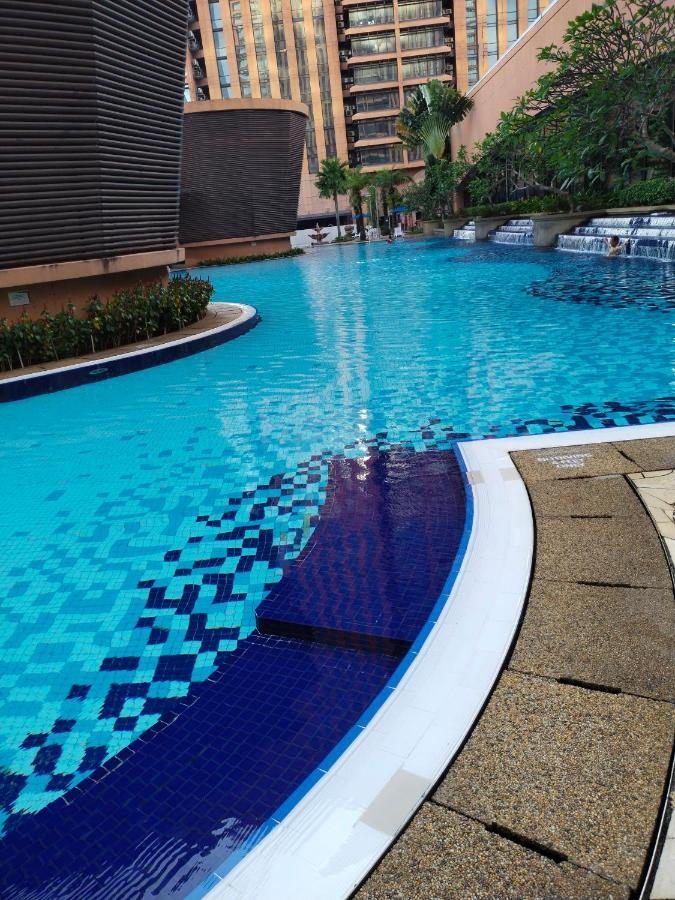Berjaya Times Square Grand Service Suite Kuala Lumpur Bagian luar foto
